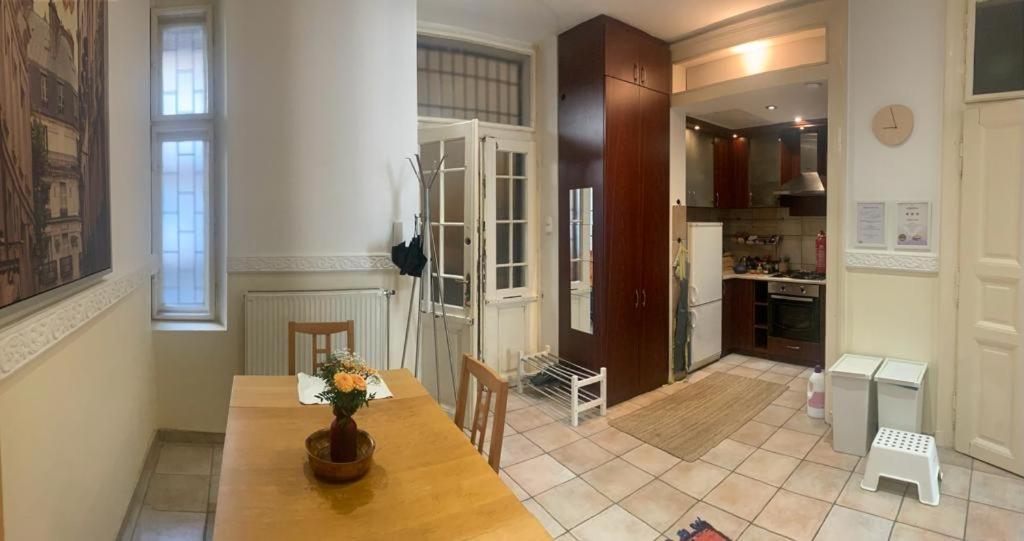 Appartement Almassy View à Budapest Extérieur photo